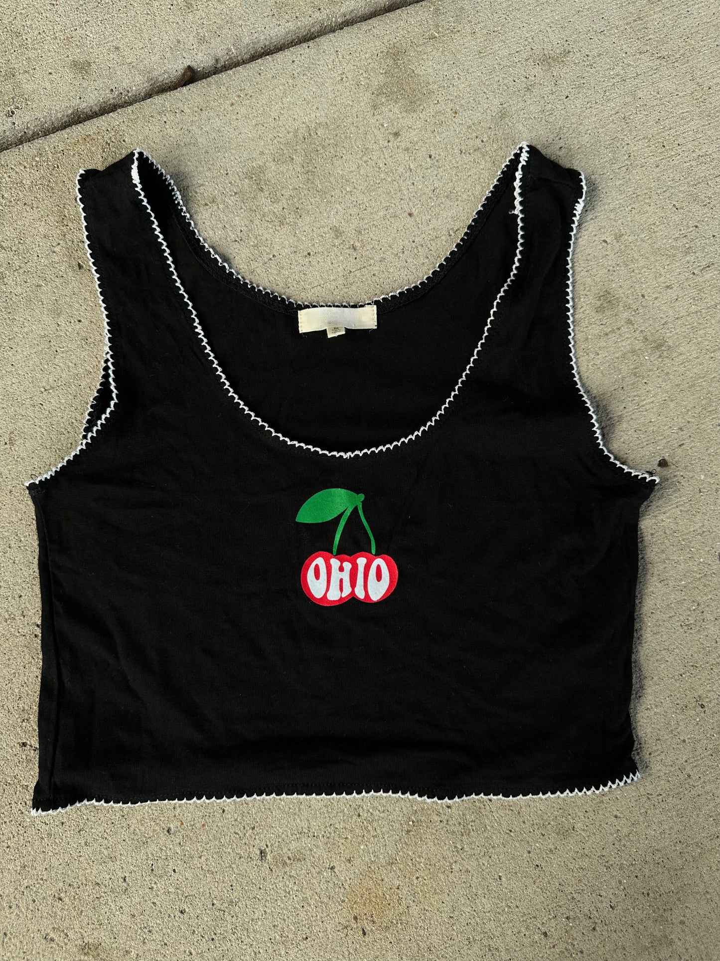 Ohio Cherries Scallop Trim Tank