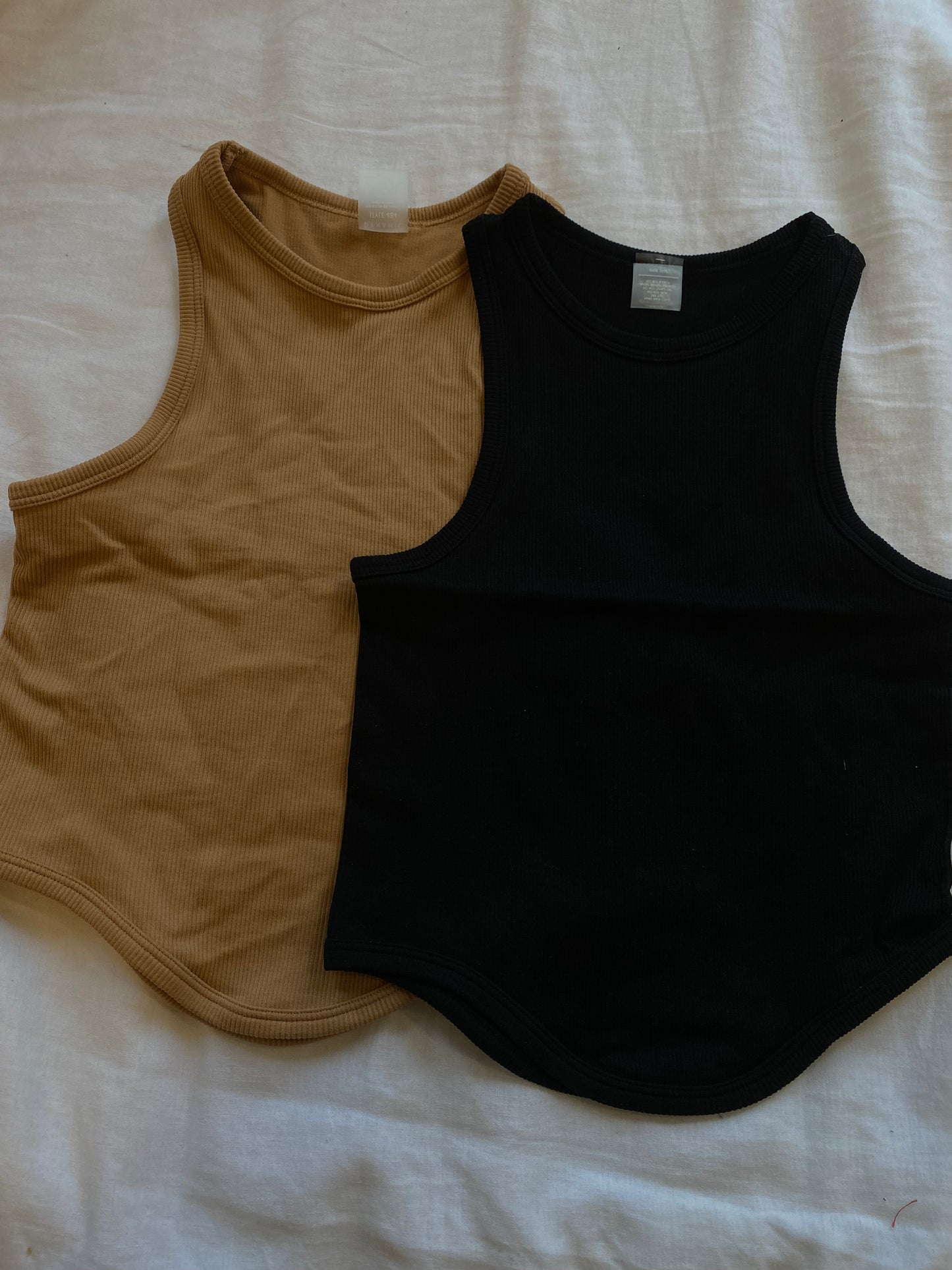 Curved Hem Seamless Tank