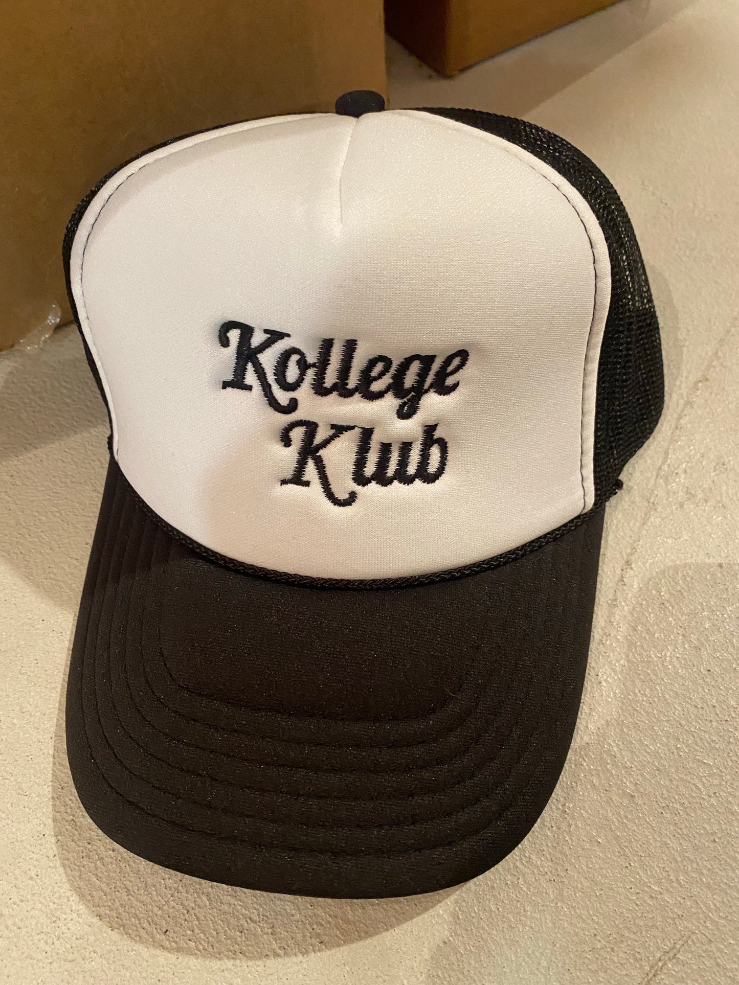 Kollege Klub Trucker Hat
