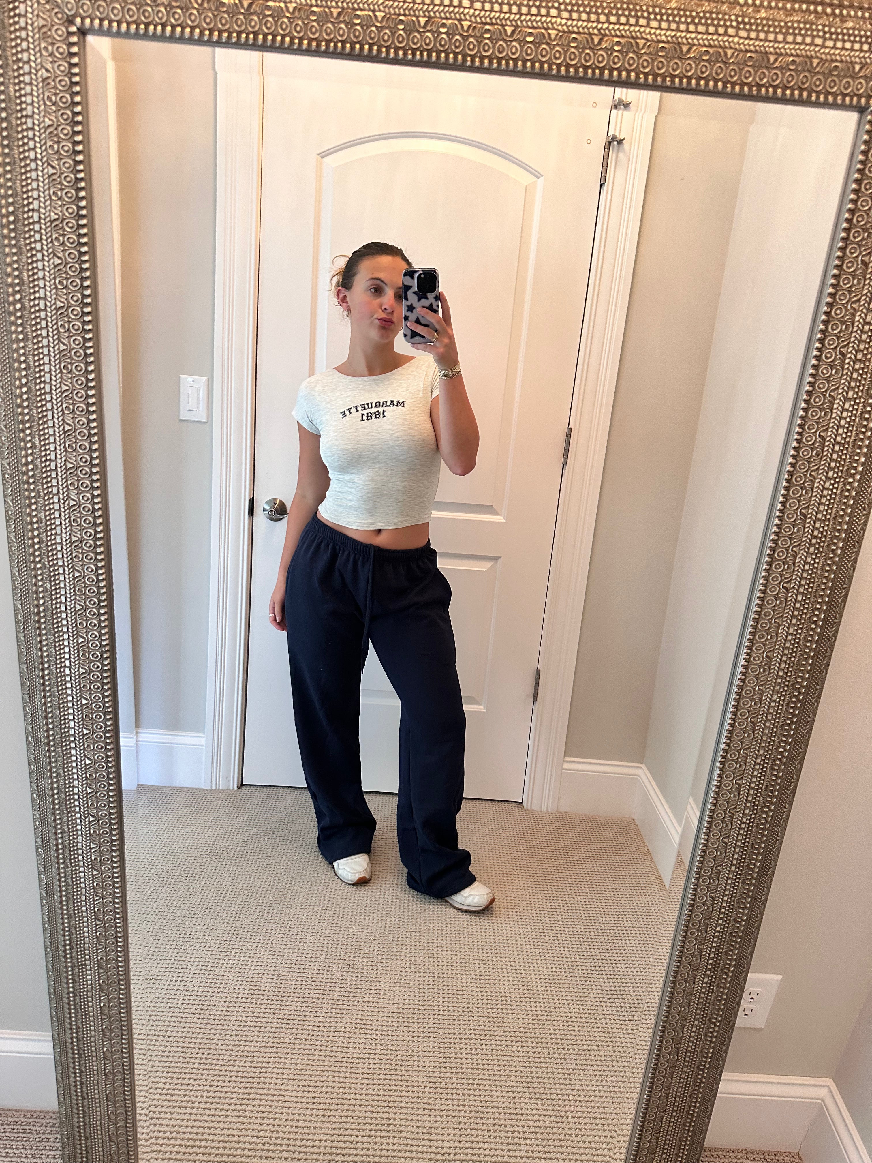 Marquette Arch Sweats