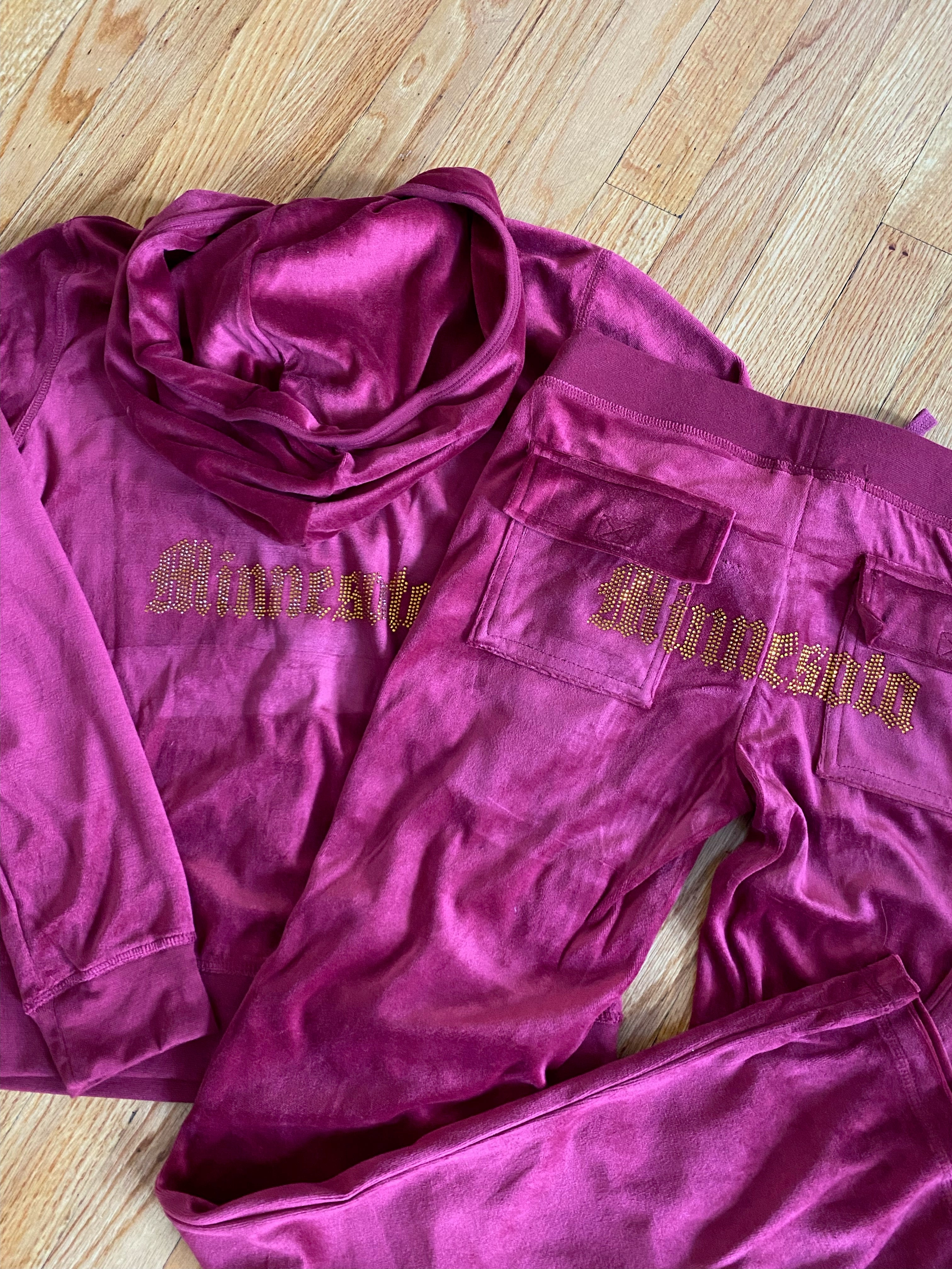Minnesota Rhinestone Velour Set – Recess Apparel